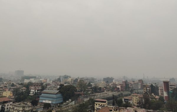 आजको मौसम :उपत्यकासहित देशका विभिन्न स्थानमा हुरी र असिनासहित पानी